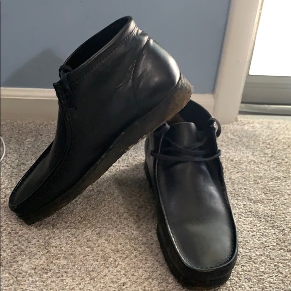 clarks wallabees size 14